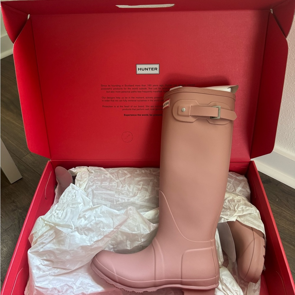 Hunter W Original Tall Boot — Medium Red - Picture 2 of 3